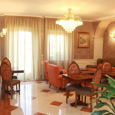 Apartment 3 *