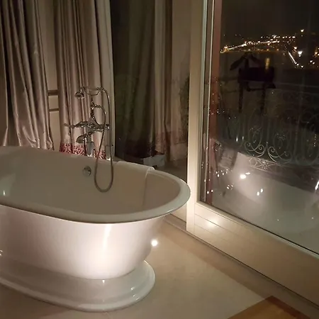Apartment 3 *